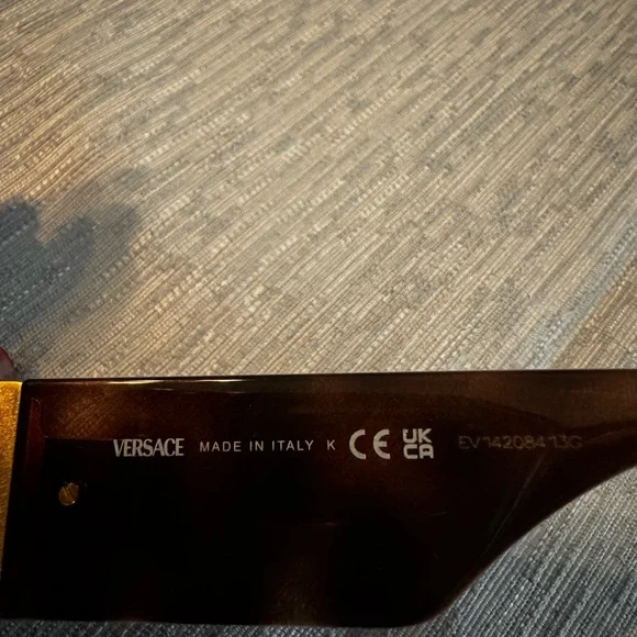 Versace Elegant Black Sunglasses